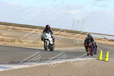 media/Nov-03-2024-TrackDaz (Sun) [[44580f4982]]/B Group/1220pm (Wheelie Bump)/